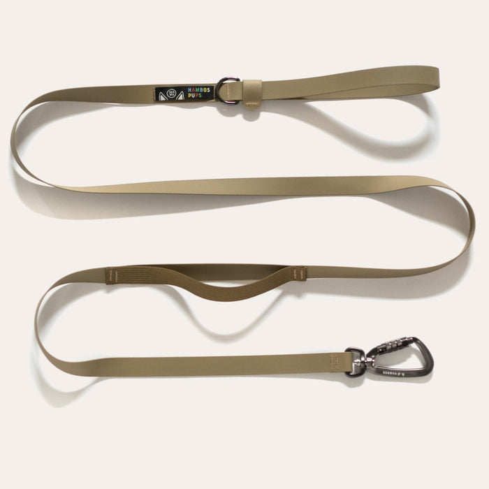 PNW 6 ft Mid-Grip leash in Toast laid out on a light background, showing the mid-grip handle